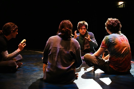 CORSO DI TEATRO<br class="sm:block">BASE PER RAGAZZI (14-17)
